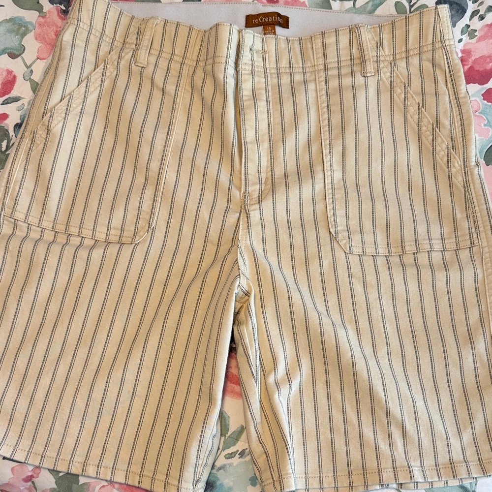 Womens Striped Bermudas 14